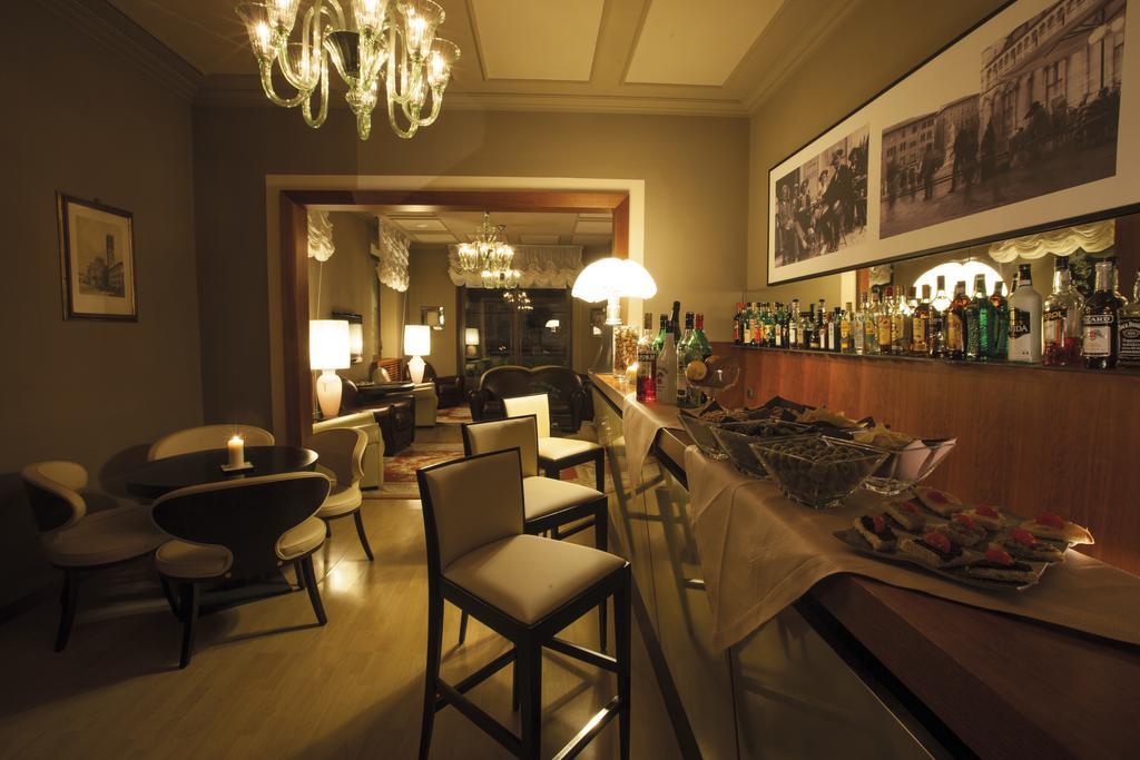 Albergo Celide ลุคคา ภายนอก รูปภาพ