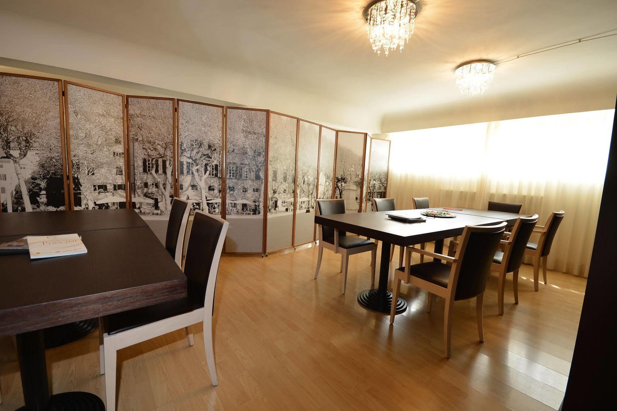 Albergo Celide ลุคคา ภายนอก รูปภาพ